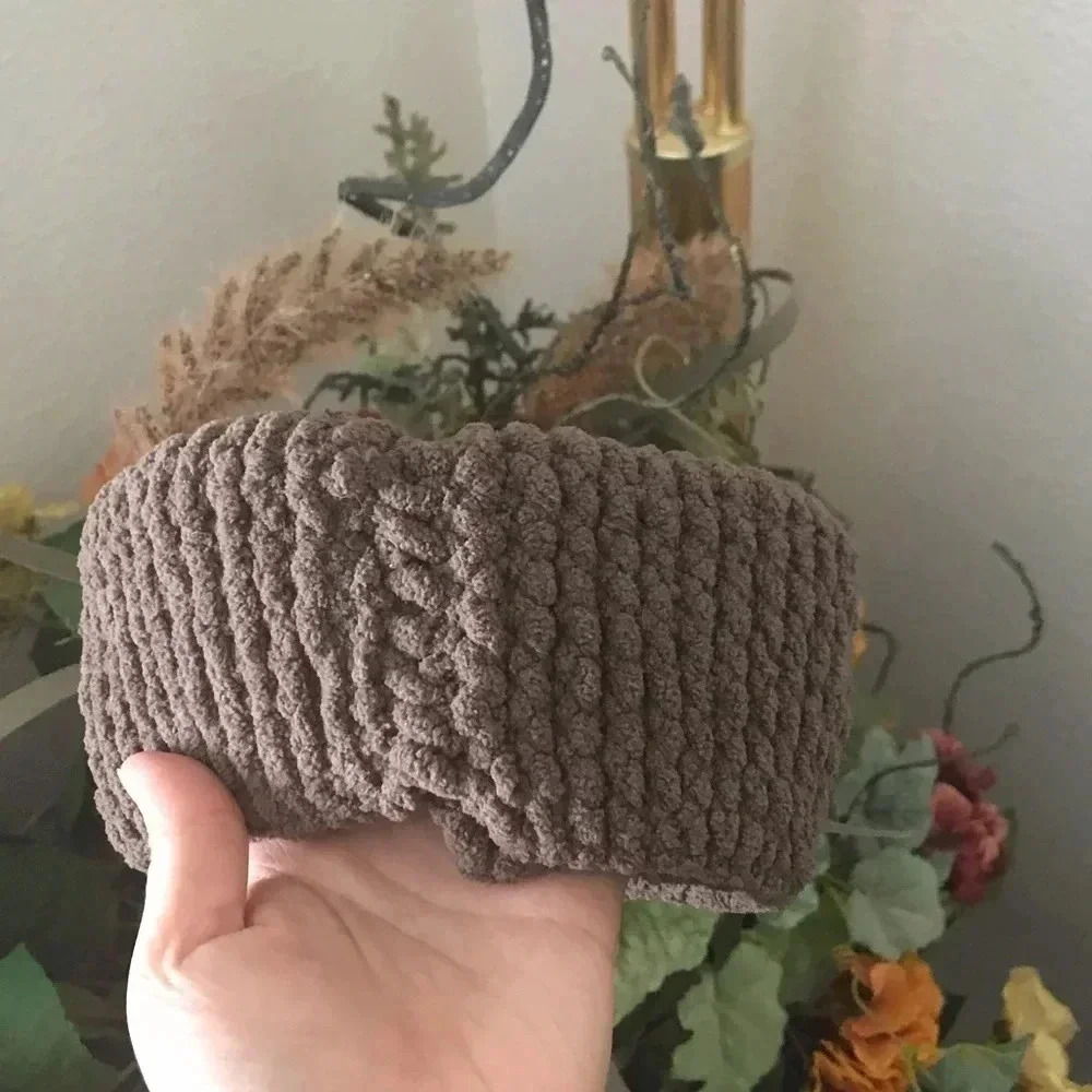 Hand knit neck  warmer for 0-12 months​ - Picture 5 of 5